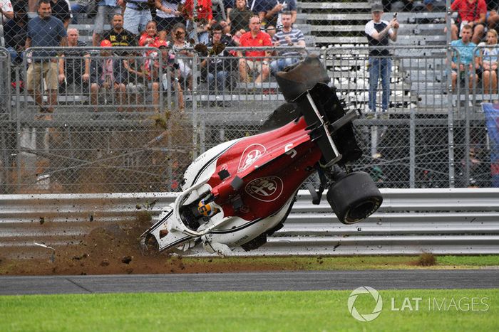 Choque de Marcus Ericsson, Sauber C37