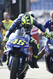 Valentino Rossi, Yamaha Factory Racing, après la panne de sa moto