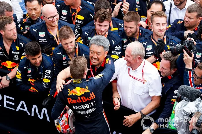 A Red Bull Honda demonstrou que a vitória na Áustria não foi um caso isolado e voltou a vencer na Alemanha. O resultado foi ainda mais especial por Daniil Kvyat ter levado a Toro Rosso Honda ao pódio na terceira posição.