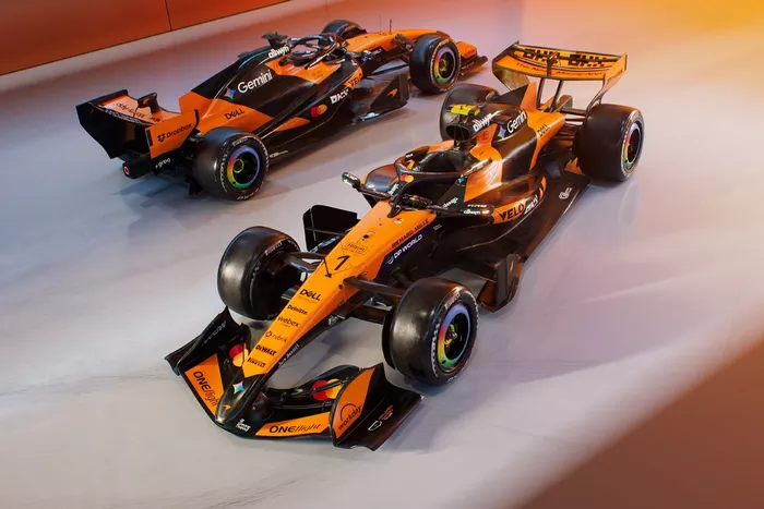 Barwy bolidu McLaren MCL40
