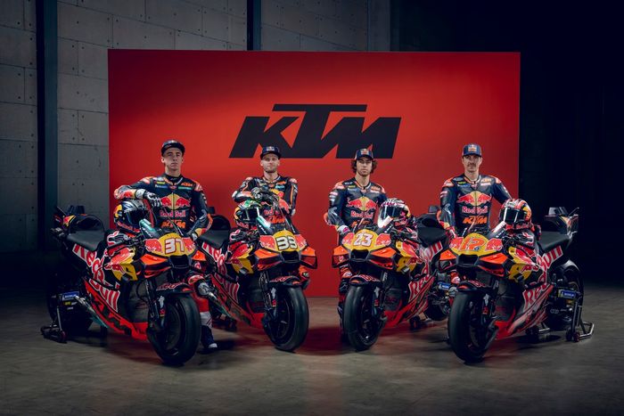 Pedro Acosta, Red Bull KTM Factory Racing, Brad Binder, Red Bull KTM Factory Racing, Enea Bastianini, Red Bull KTM Tech 3, Maverick Vinales, Red Bull KTM Tech 3

