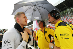 Kevin Magnussen, Renault Sport F1 Team en la parrilla