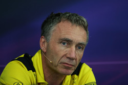 Bob Bell, Renault Sport F1 Team Chief Technical Officer, tijdens de FIA persconferentie