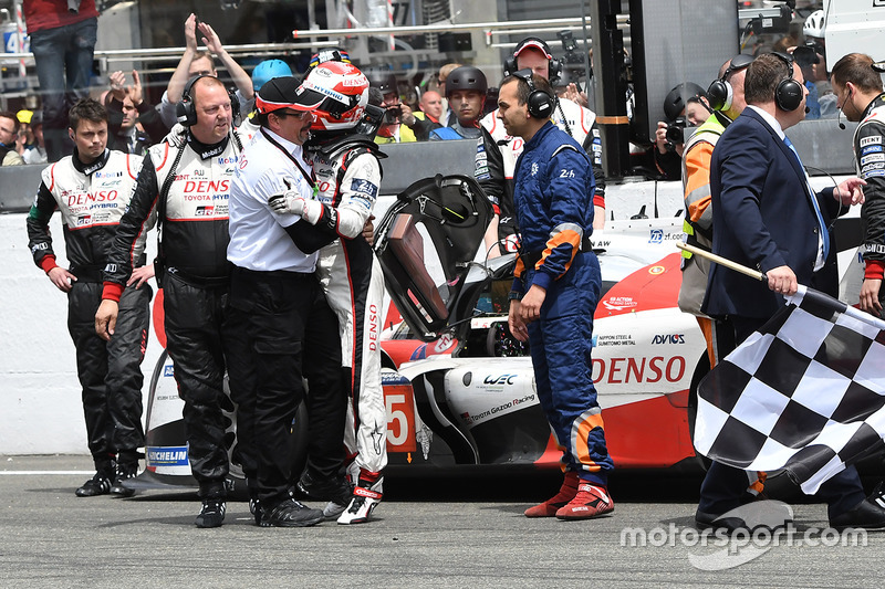 2016: Toyota TS050 Hybrid