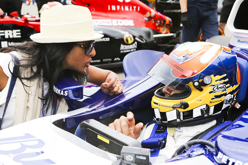 Karun Chandhok in the Williams FW26 BMW