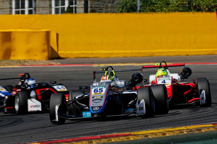 Enaam Ahmed, Hitech Bullfrog GP Dallara F317 - Mercedes-Benz