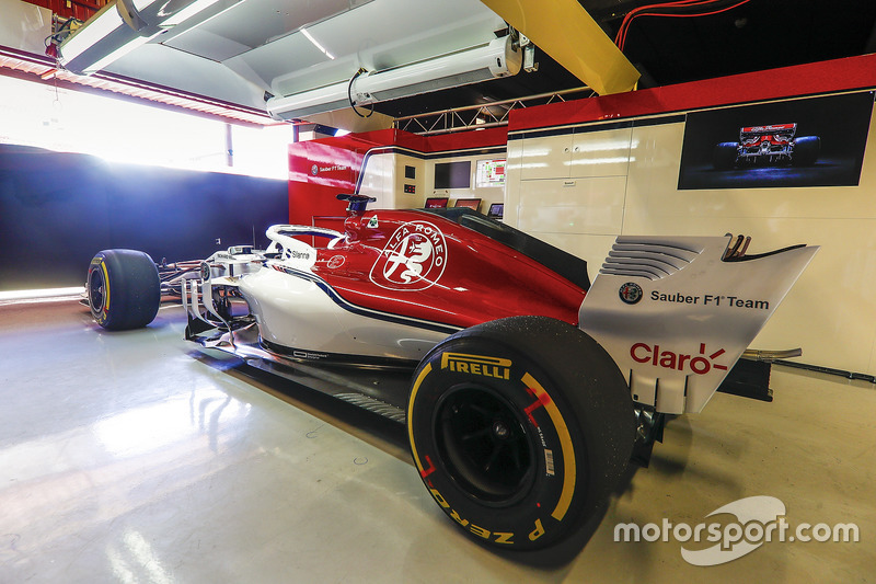 Sauber C37