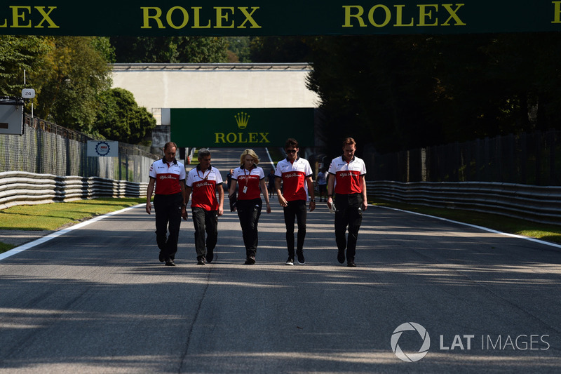 Charles Leclerc, Sauber walks the track with Xevi Pujolar, Sauber Head of Track Engineering and Ruth Buscombe, Sauber Race Strategist