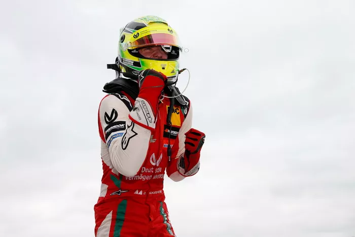 Ganador Mick Schumacher, PREMA Theodore Racing Dallara F317 - Mercedes-Benz