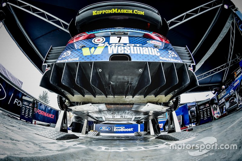 Ford Fiesta WRC Понтуса Тидеманда и Улы Флёне