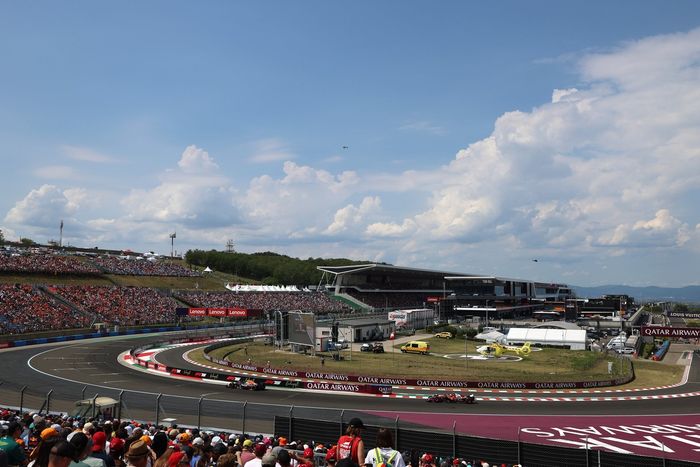 Lewis Hamilton, Ferrari, Yuki Tsunoda, Red Bull Racing Team