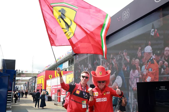 Ferrari fans