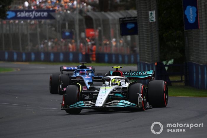 Lewis Hamilton, Mercedes W13, Fernando Alonso, Alpine A522