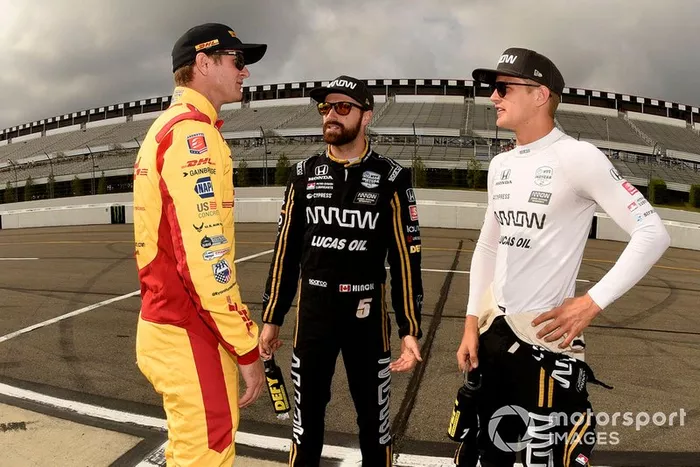 Ryan Hunter-Reay, Andretti Autosport Honda, James Hinchcliffe, Arrow Schmidt Peterson Motorsports Honda, and Marcus Ericsson, Arrow Schmidt Peterson Motorsports Honda
