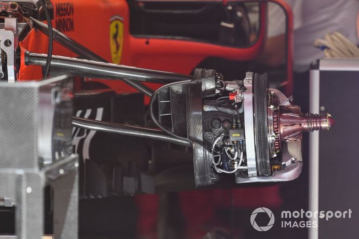 Freno delantero del Ferrari SF90