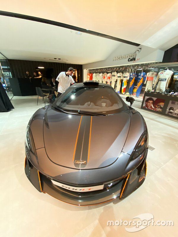 Presentación McLaren Barcelona