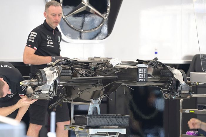 Detalle de la caja de cambios del Mercedes W12