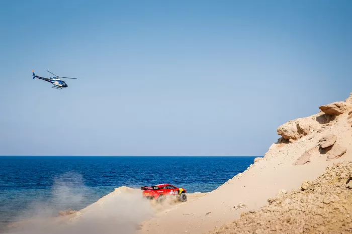 #311 Bahrain Raid Xtreme Hunter: Nani Roma, Alex Winocq