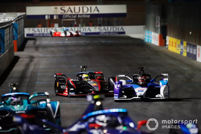 Maximilian Guenther, BMW I Andretti Motorsports, BMW iFE.21, lucha con Oliver Rowland, Nissan e.Dams, Nissan IMO2