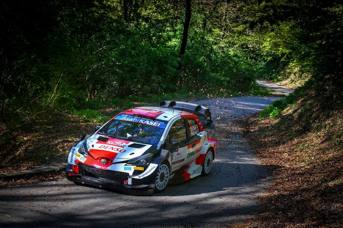 Sébastien Ogier, Julien Ingrassia, Toyota Gazoo Racing WRT Toyota Yaris WRC