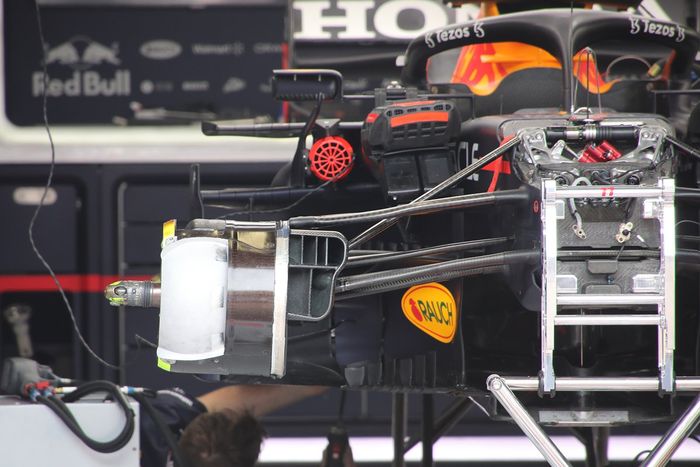 Detalle del freno delantero del Red Bull Racing RB16B