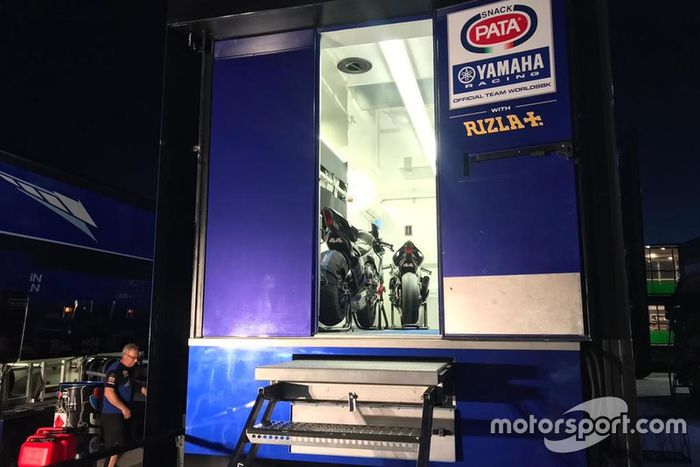 La Yamaha R1M con la que Lewis Hamilton rodó en Jerez