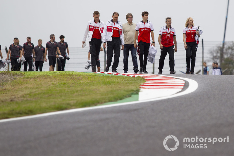 Charles Leclerc, Sauber on track walk