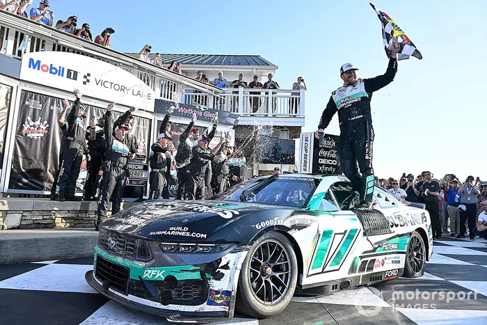Chris Buescher