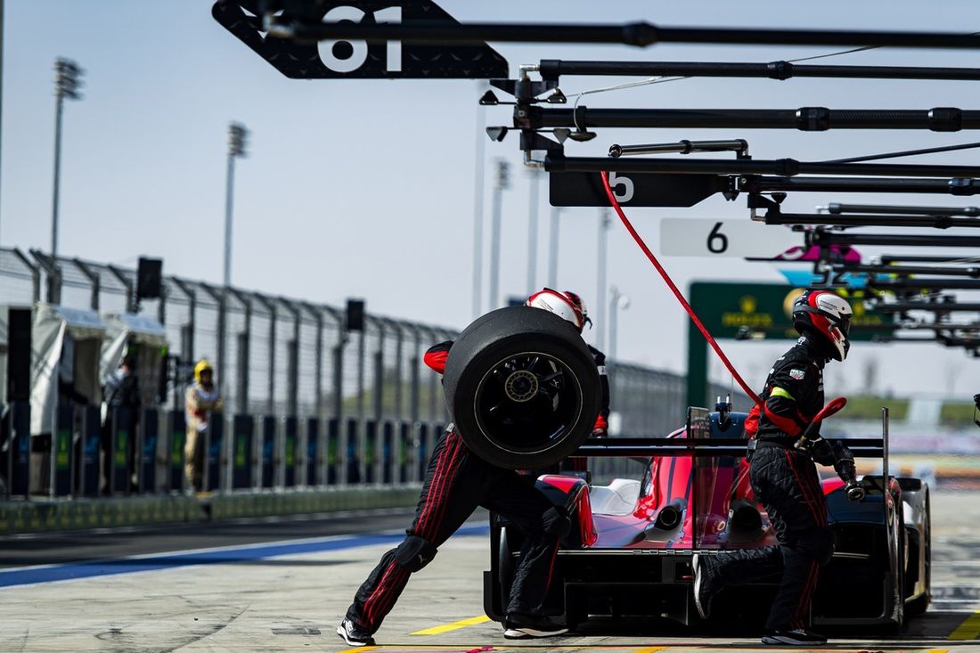 #5 Porsche Penske Motorsport Porsche 963: Julien Andlauer, Michael Christensen, Mathieu Jaminet