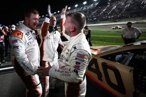 Justin Allgaier, JR Motorsports Chevrolet celebrar