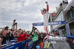 Winnaar José María López, Citroën World Touring Car Team, Citroën C-Elysée WTCC
