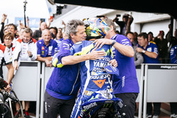 Tercero, Valentino Rossi, Yamaha Factory Racing en parc ferme