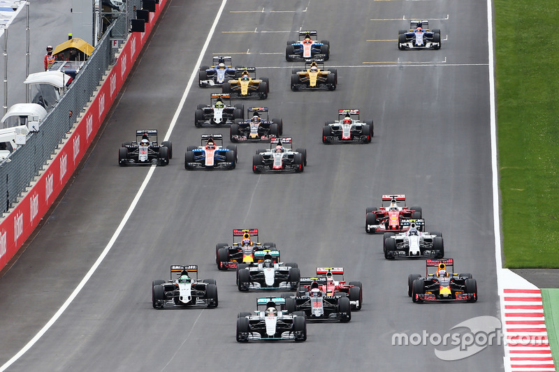 Lewis Hamilton, Mercedes AMG F1 W07 Hybrid leads at the start of the race