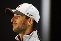 Romain Grosjean, Haas F1 Team en la Conferencia de prensa FIA