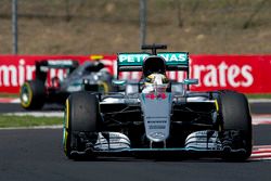 Lewis Hamilton, Mercedes AMG F1 W07 Hybrid