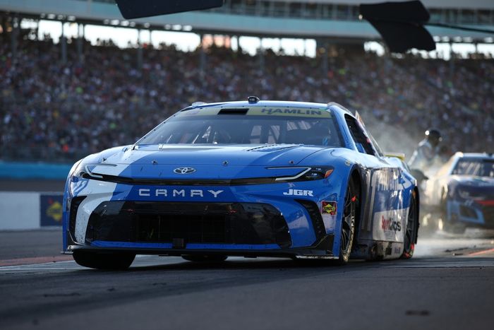 Denny Hamlin, Joe Gibbs Racing Toyota