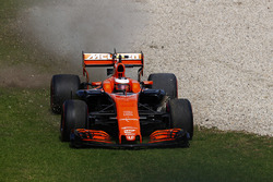 Вылет с трассы: Стоффель Вандорн, McLaren MCL32