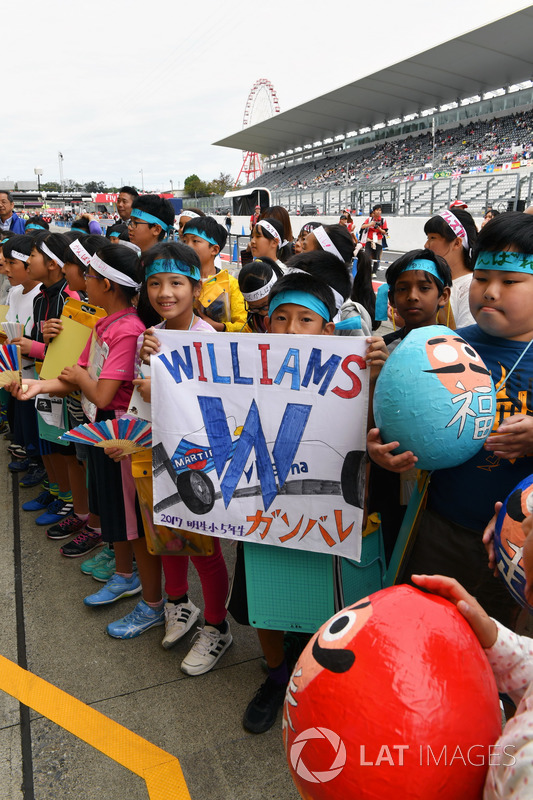 Young Williams fans
