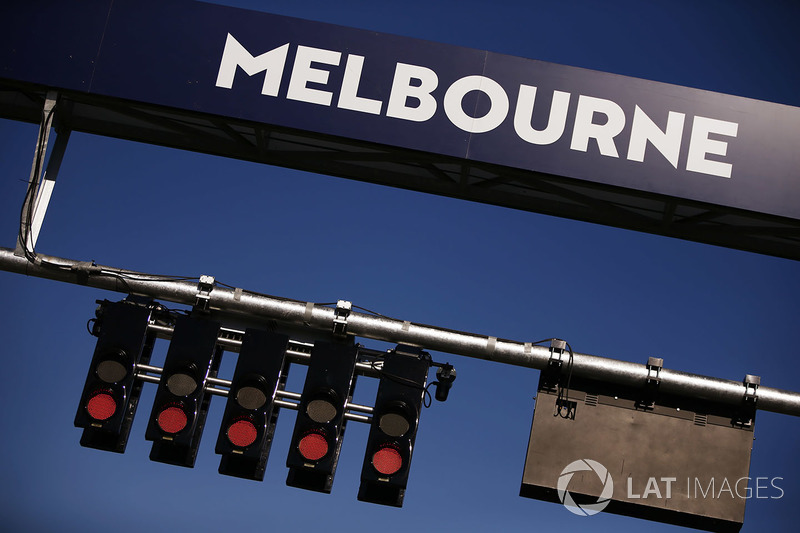 Red lights are illuminated on the start gantry