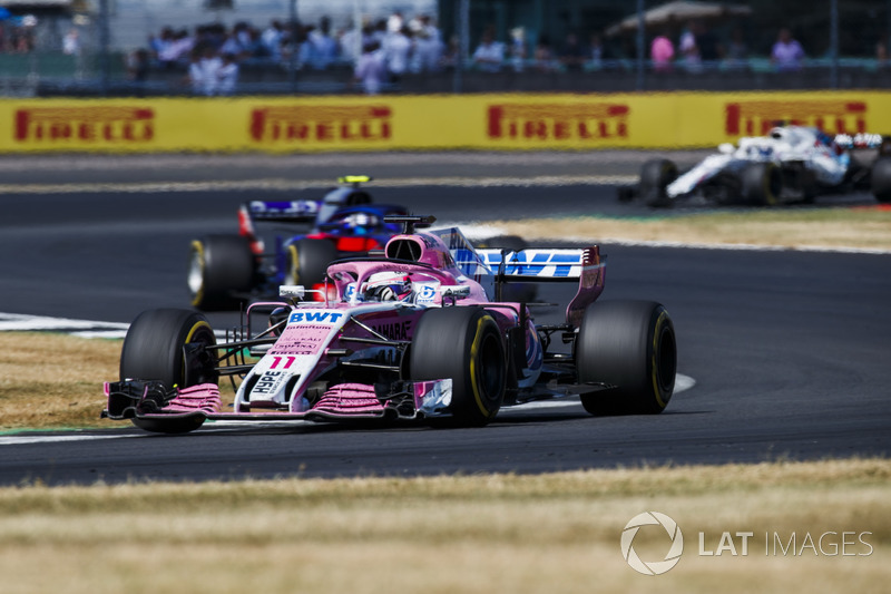 Sergio Perez, Force India VJM11, voor Pierre Gasly, Toro Rosso STR13