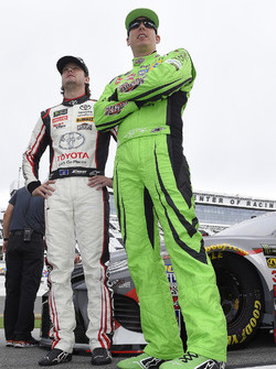 Erik Jones, Joe Gibbs Racing, Toyota Camry buyatoyota.com, Kyle Busch, Joe Gibbs Racing, Toyota Camry Interstate Batteries