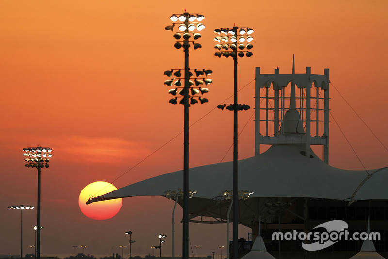 En 2011 el GP de Bahrein fue cancelado, debido a la inestabilidad y la tensa situación política en el país