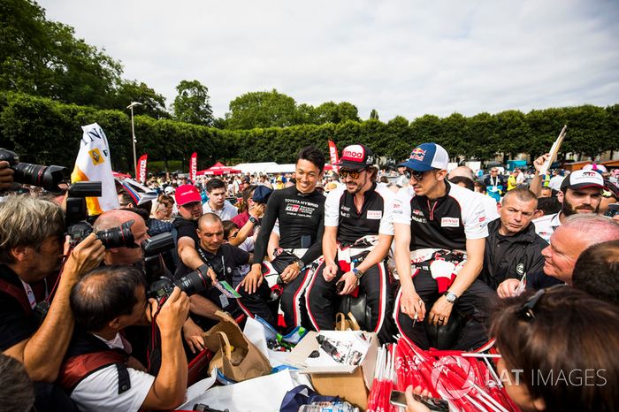 #8 Toyota Gazoo Racing Toyota TS050: Sébastien Buemi, Kazuki Nakajima, Fernando Alonso