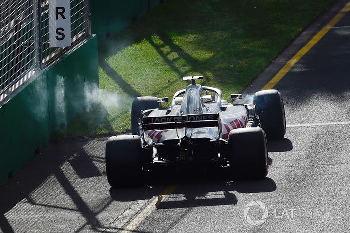 Romain Grosjean, Haas F1 Team VF-18 after stopping