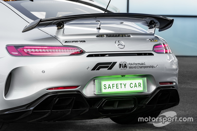 2018 Mercedes-AMG GT R Official F1 Safety Car