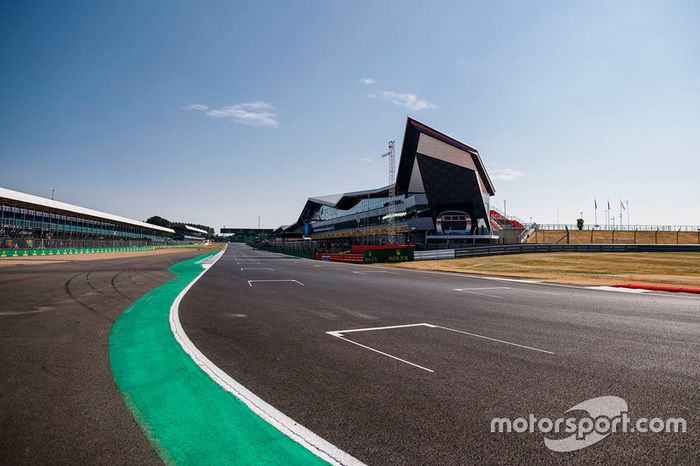 Recta Internacional de Pits