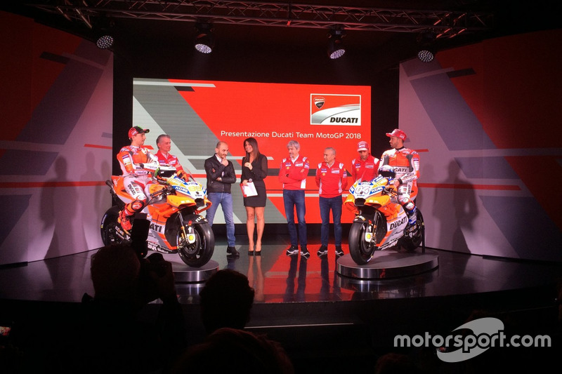 Davide Tardozzi, Team Manager Ducati y Paolo Ciabatti, Director Deportivo Ducati, Luigi Dall'Igna, Jorge Lorenzo, Andrea Dovizioso, Michele Pirro