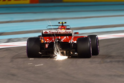 Vonken bij Kimi Raikkonen, Ferrari SF70H