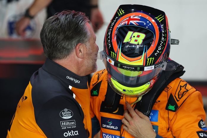 Oscar Piastri, McLaren, Zak Brown, McLaren