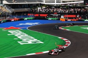 George Russell, Mercedes, Andrea Kimi Antonelli, Mercedes, Oliver Bearman, Haas F1 Team